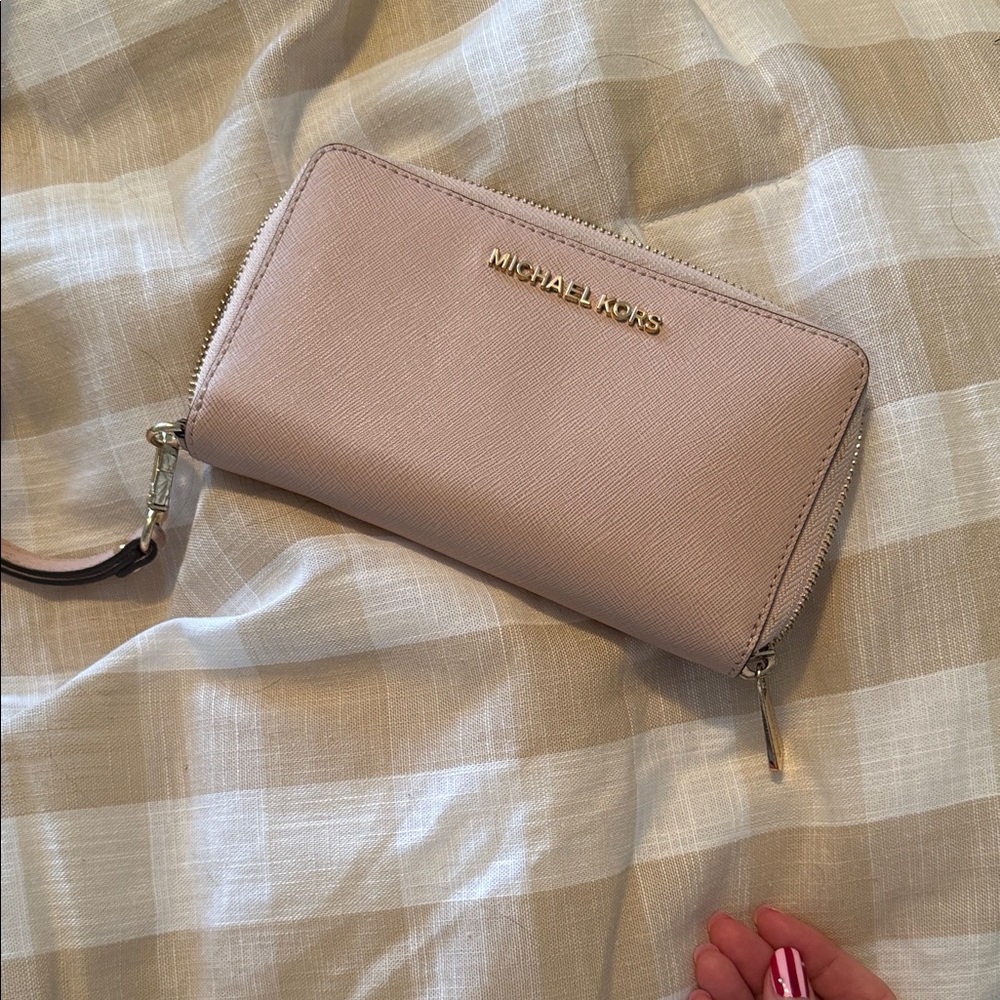 Michael Kors Blush Pink Wallet